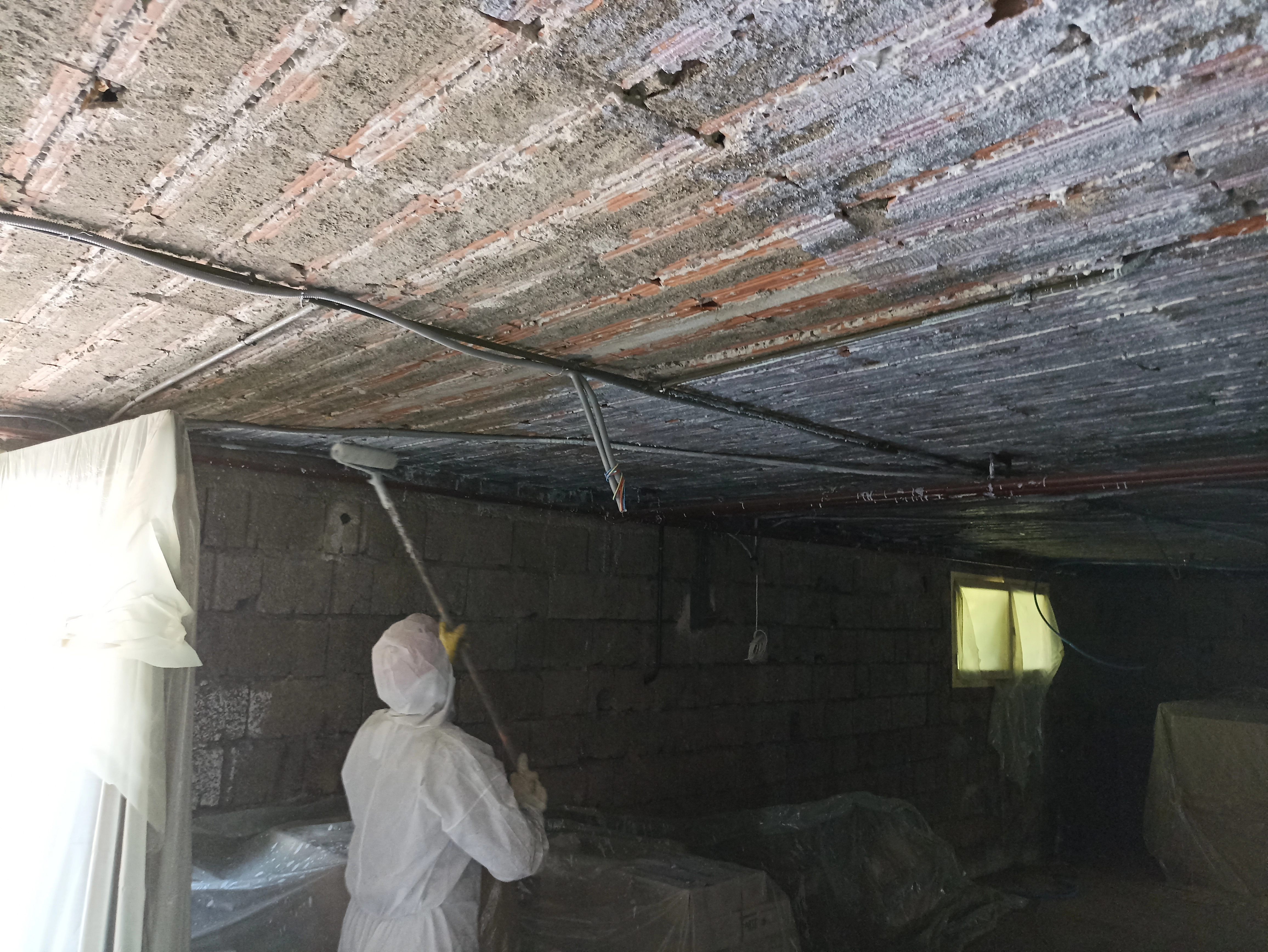 application primaire d'accroche projection fibre isolant plafond isolation application primaire d'accroche projection fibre isolant plafond isolation