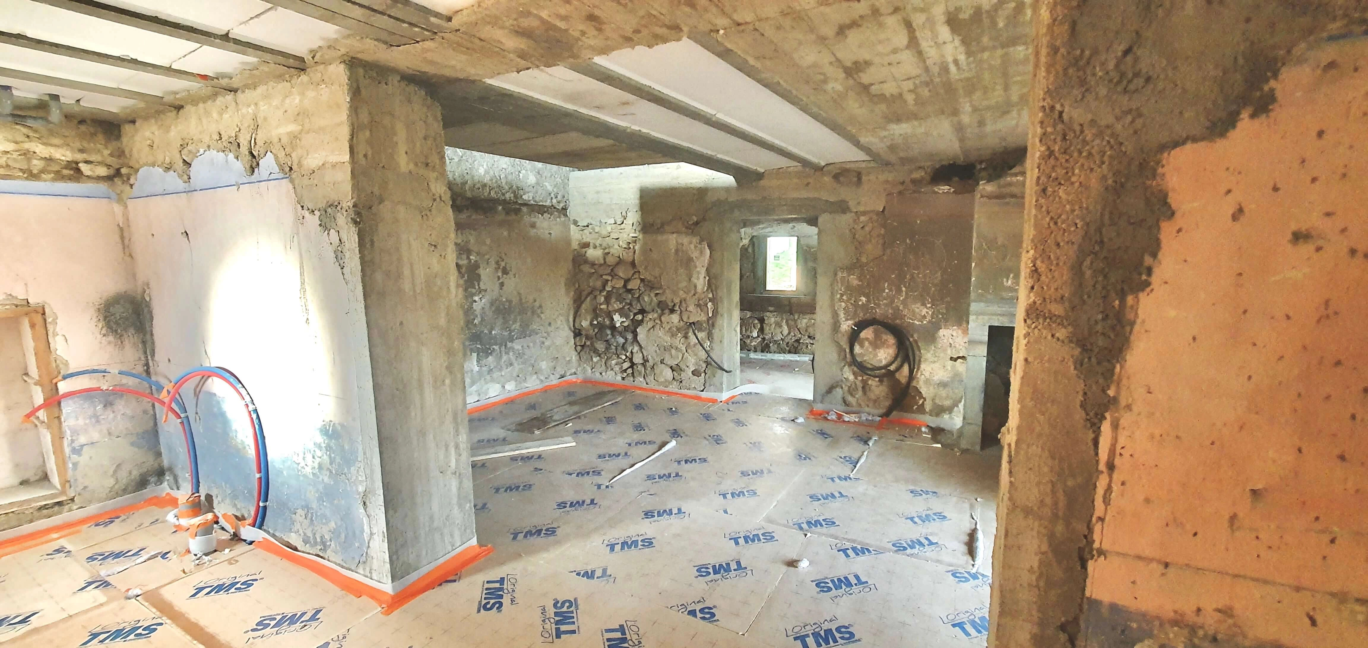 chape liquide ciment, pose isolant polyurethane, rénovation chape liquide ciment, pose isolant polyurethane, rénovation