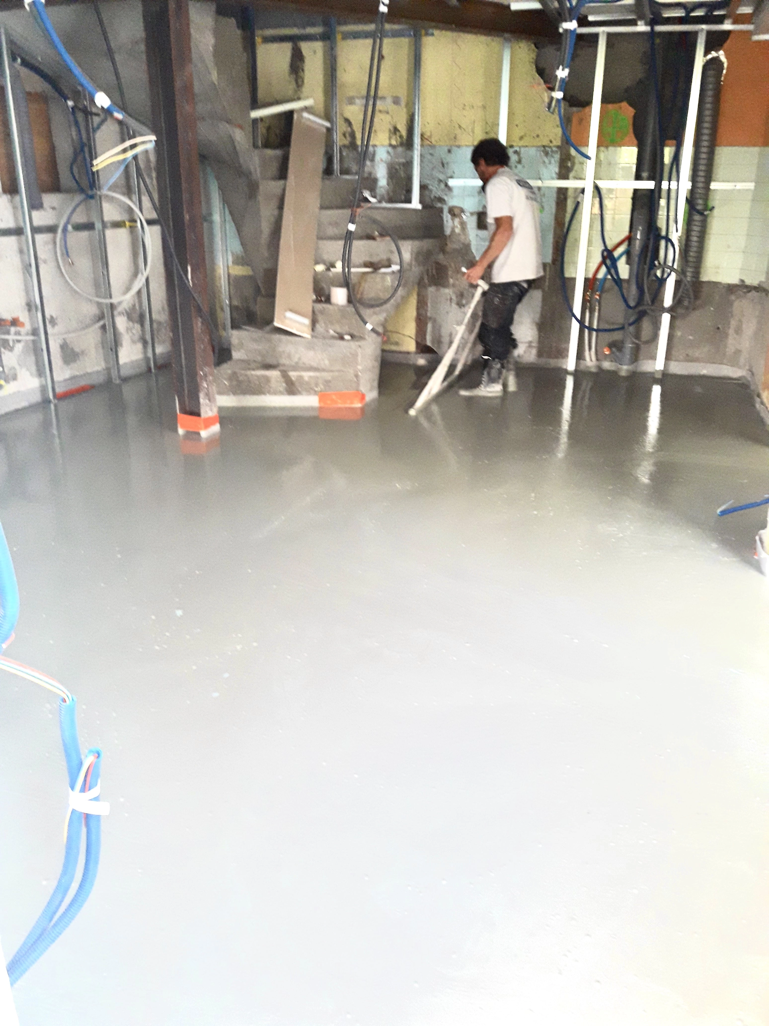 chape liquide, réhabilitation de vieilles fermes, restructuration chape liquide, réhabilitation de vieilles fermes, restructuration