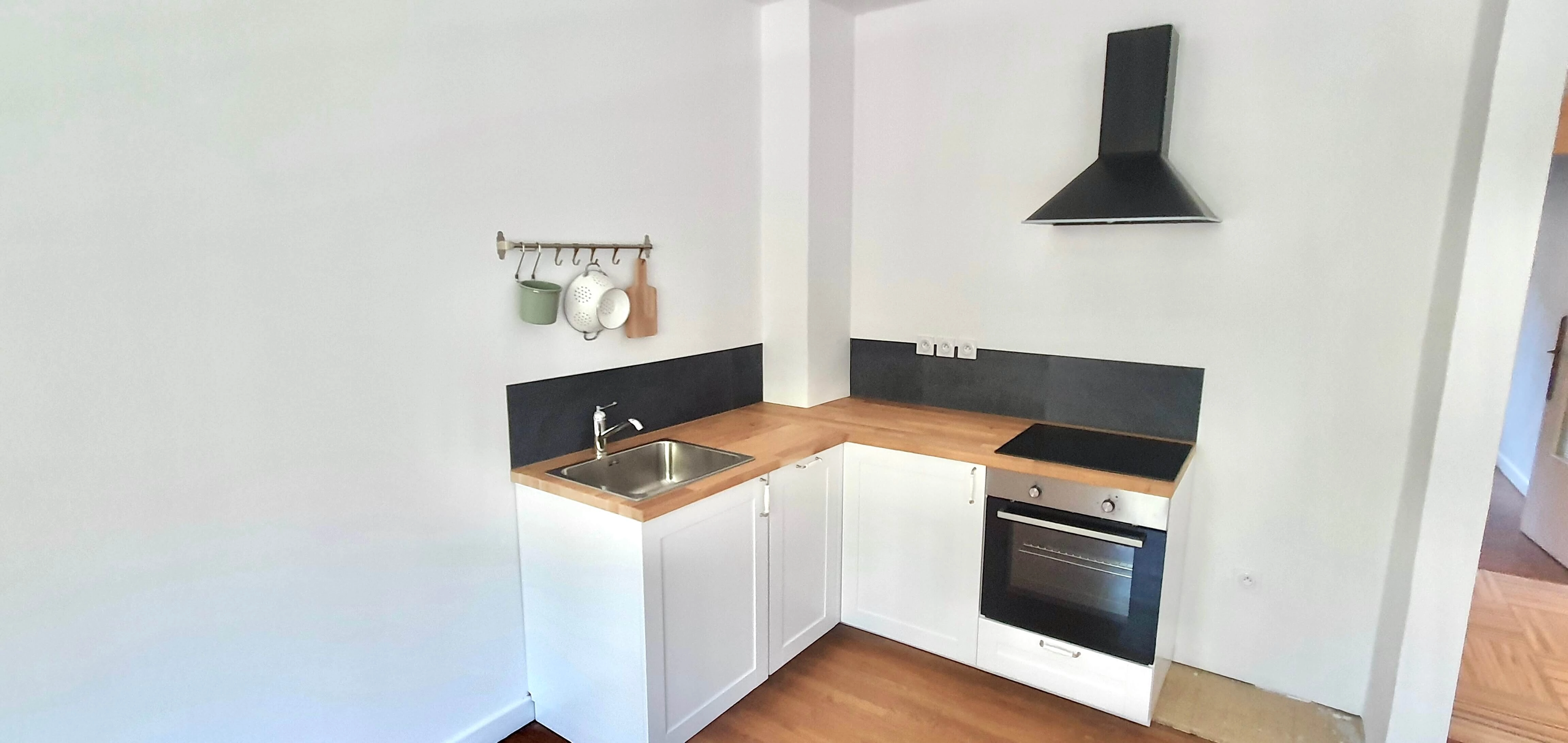 cuisine équipée, cuisine en angle,emplacement refrigérateur cuisine équipée, cuisine en angle,emplacement refrigérateur