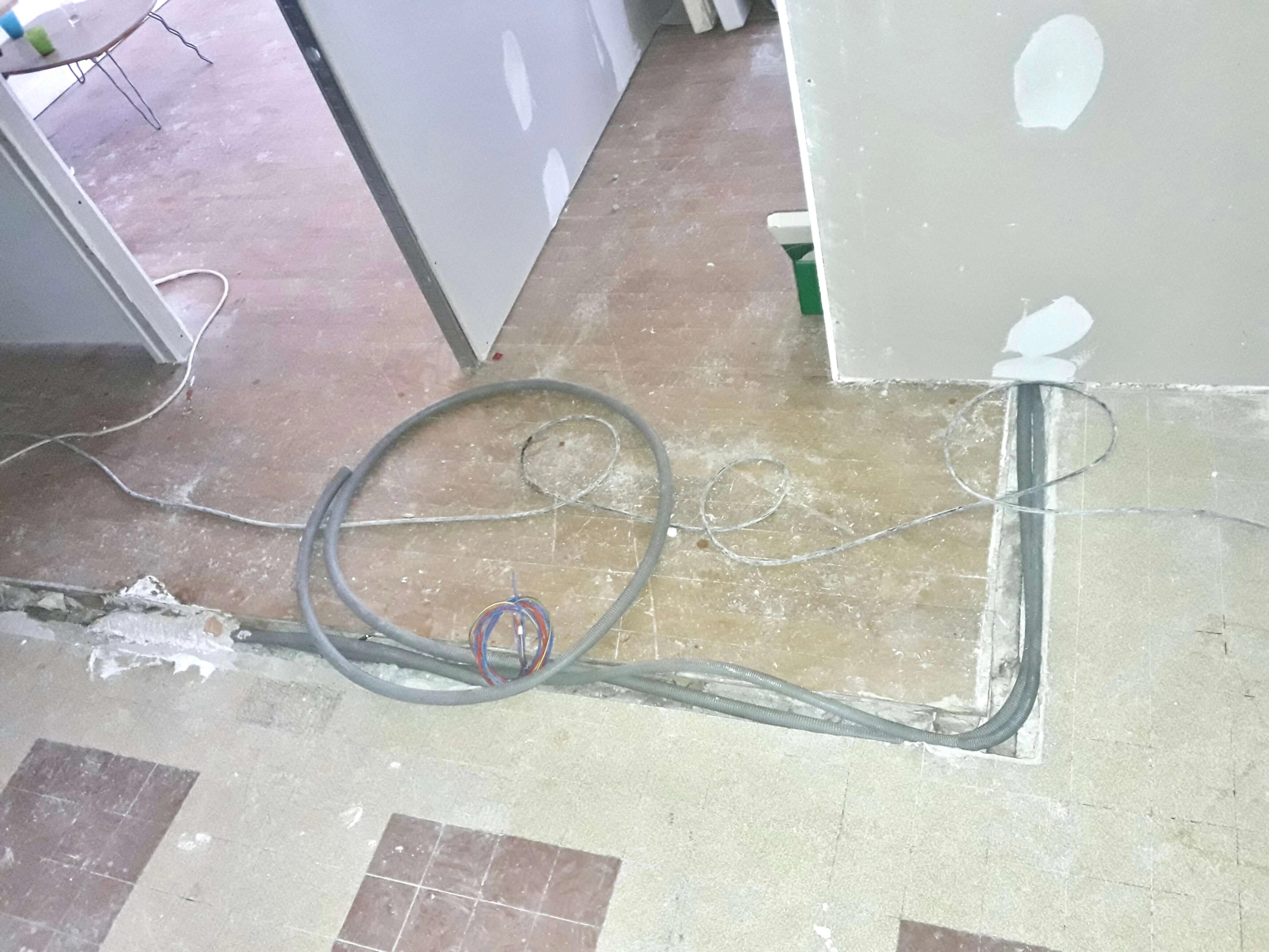 encastrement gaines electriques, chambres meublées,Grenoble encastrement gaines electriques, chambres meublées,Grenoble