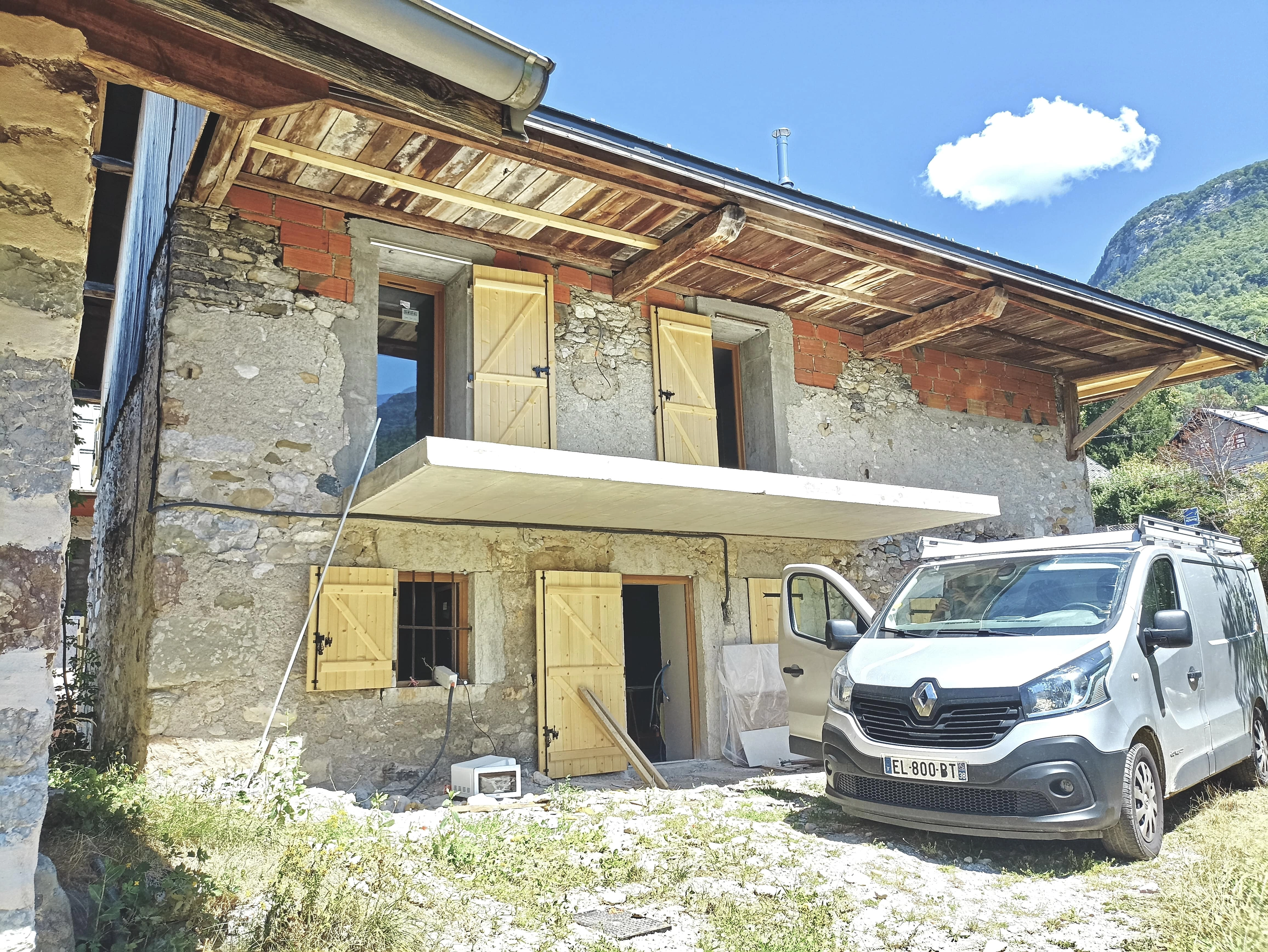 menuiseries extérieures, volets bois en Z; volets bois en sapin menuiseries extérieures, volets bois en Z; volets bois en sapin