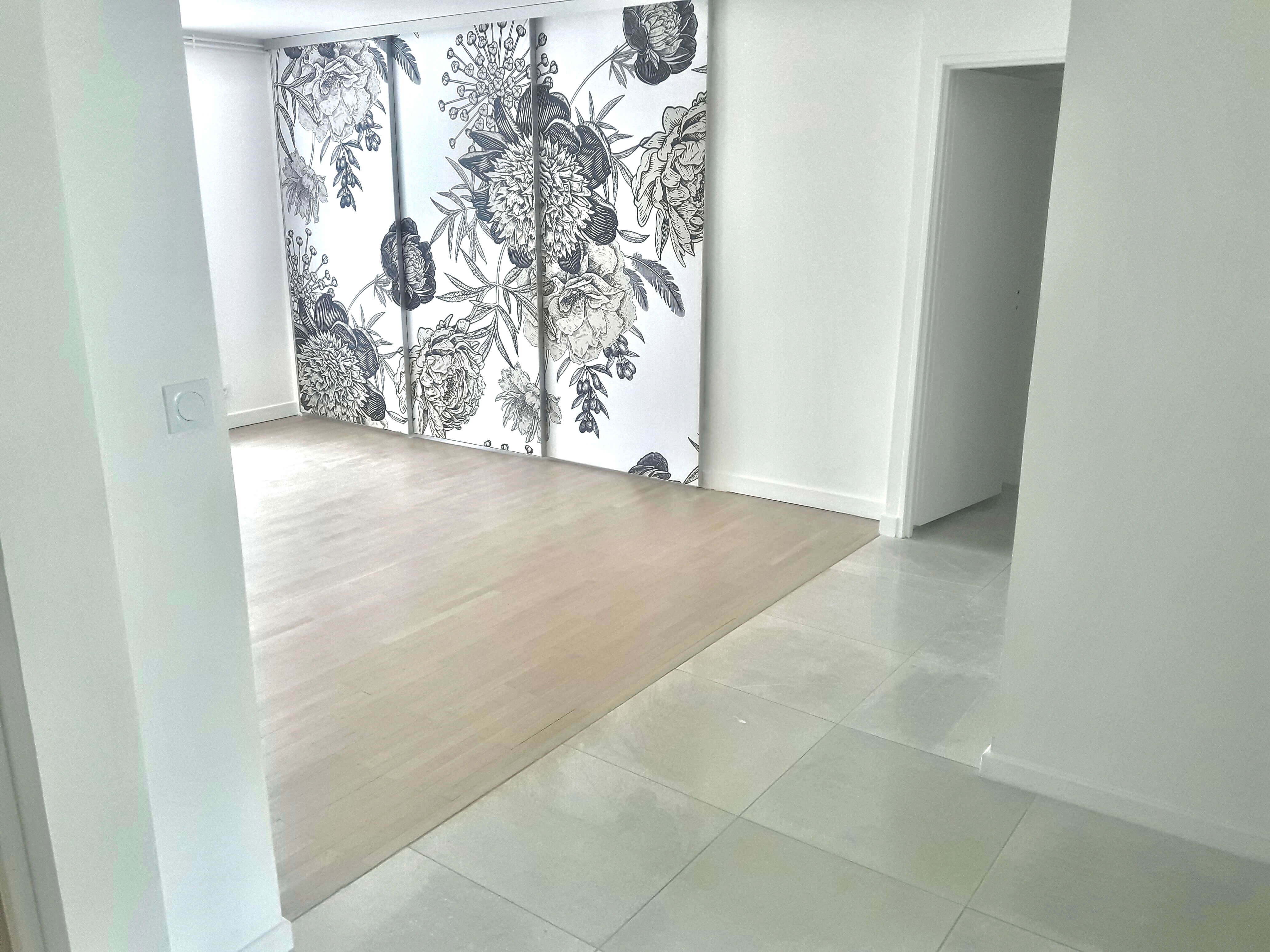 séparation visuelle,panneau coullissant, pièce fermée séparation visuelle,panneau coullissant, pièce fermée