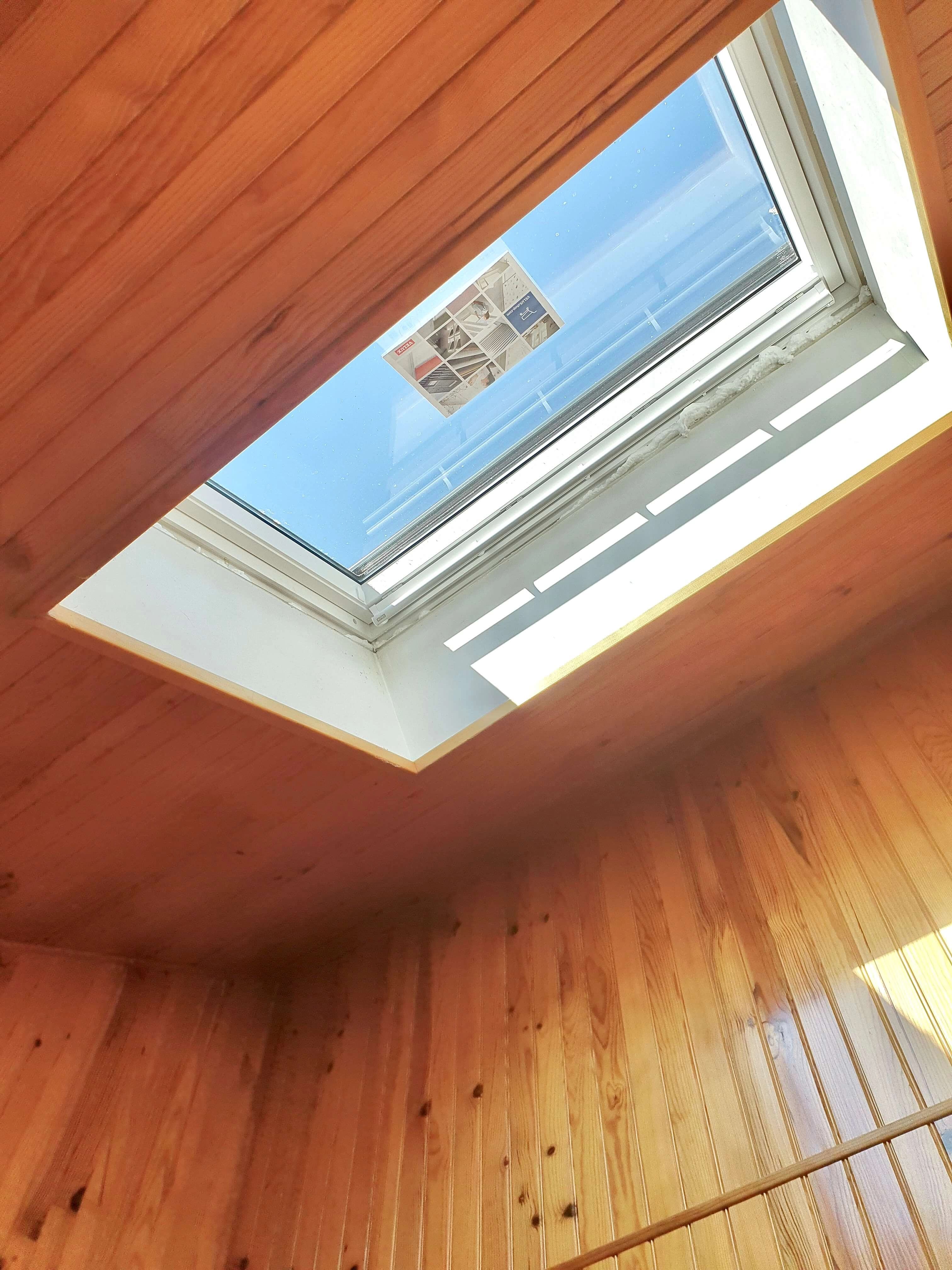 toiture,velux,mousse polyurethane,rénovation d'un toit toiture,velux,mousse polyurethane,rénovation d'un toit